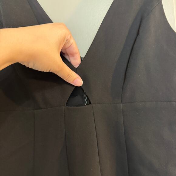 Alice + Olivia Women's Size 4 Black 'Yve' Cutout Sleeveless Sheath Dress - Picture 9 of 14